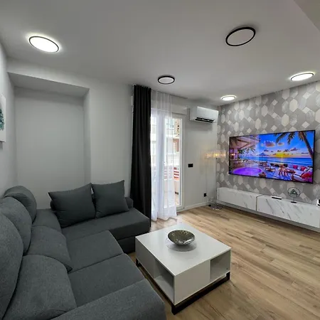 Family Luxury 3br Flat - Del Cura - Sea View דירה *
