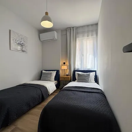 Family Luxury 3br Flat - Del Cura - Sea View דירה *